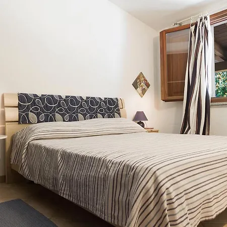 Casa Hedera With Pool Сasa de vacaciones Tertenìa